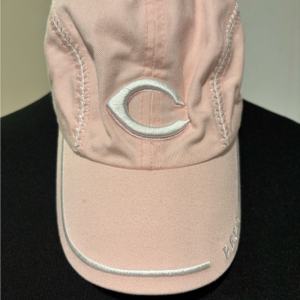 New Era Light Pink Kids Cap with White Logo - Cincinnati Reds